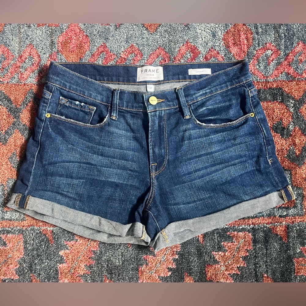 Frame Le Cutoff Cuffed Shorts, size 27, color Plummer